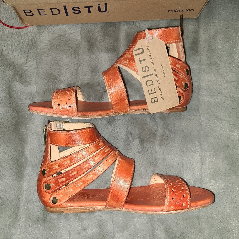 Bed|Stu Armetis Sandal